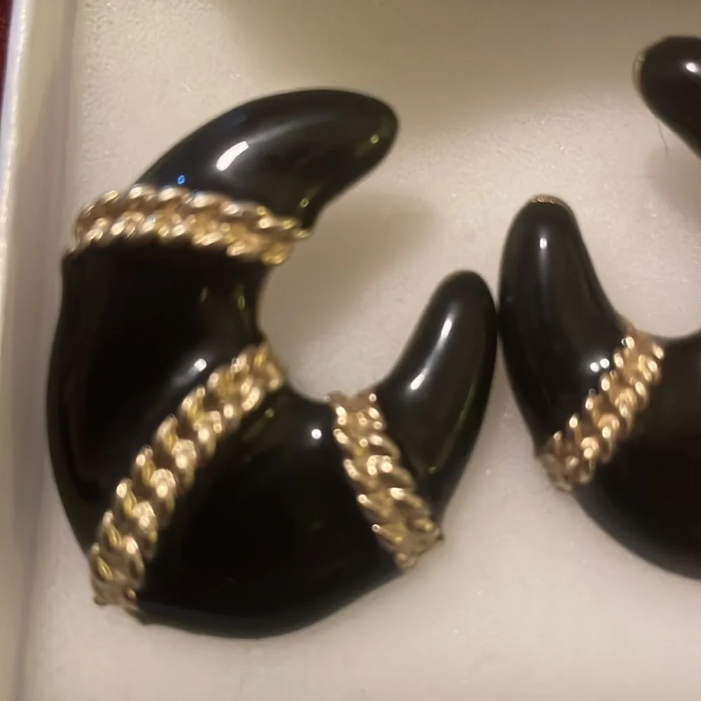 Vintage 1980s Napier Enamel Earrings with Chain Detail - Picture 4 of 6